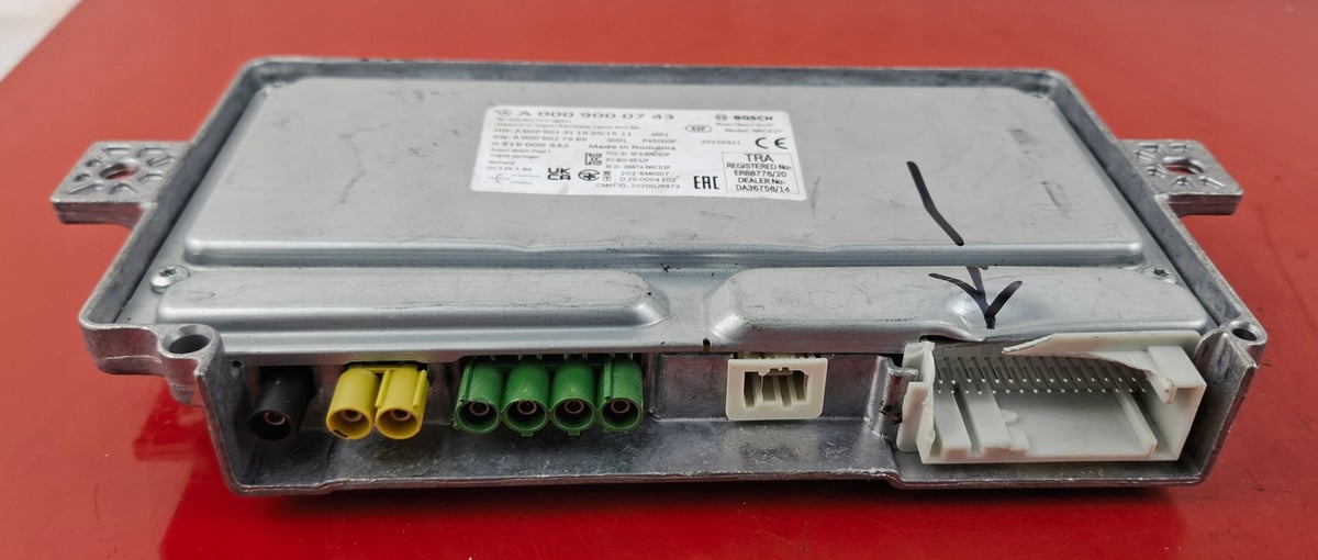 Mercedes-Benz EQE Moduł sterujący A0009000743 Uszkodzony