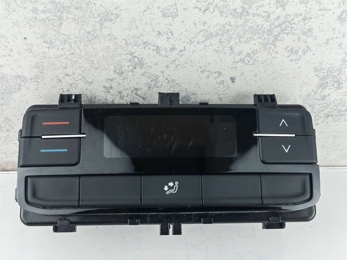 Volkswagen Multivan T6 Panel klimatyzacji 7LA907049A (16)