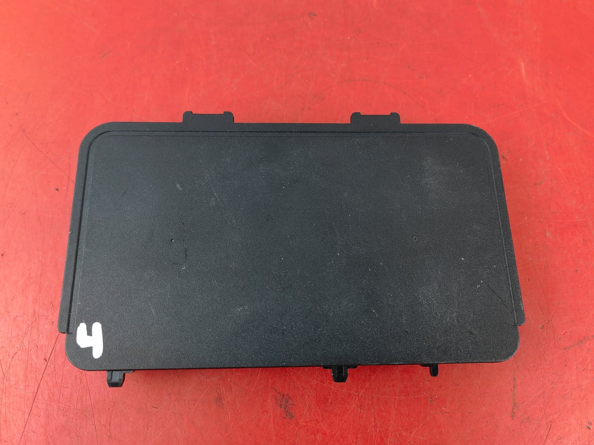 Volkswagen Ładowarka indukcyjna 3G0980611 (4)