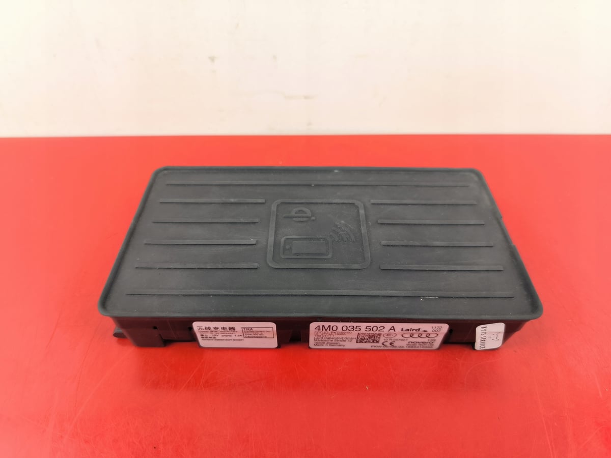 AUDI Q7 4M ŁADOWARKA INDUKCYJNA 4M0035502A