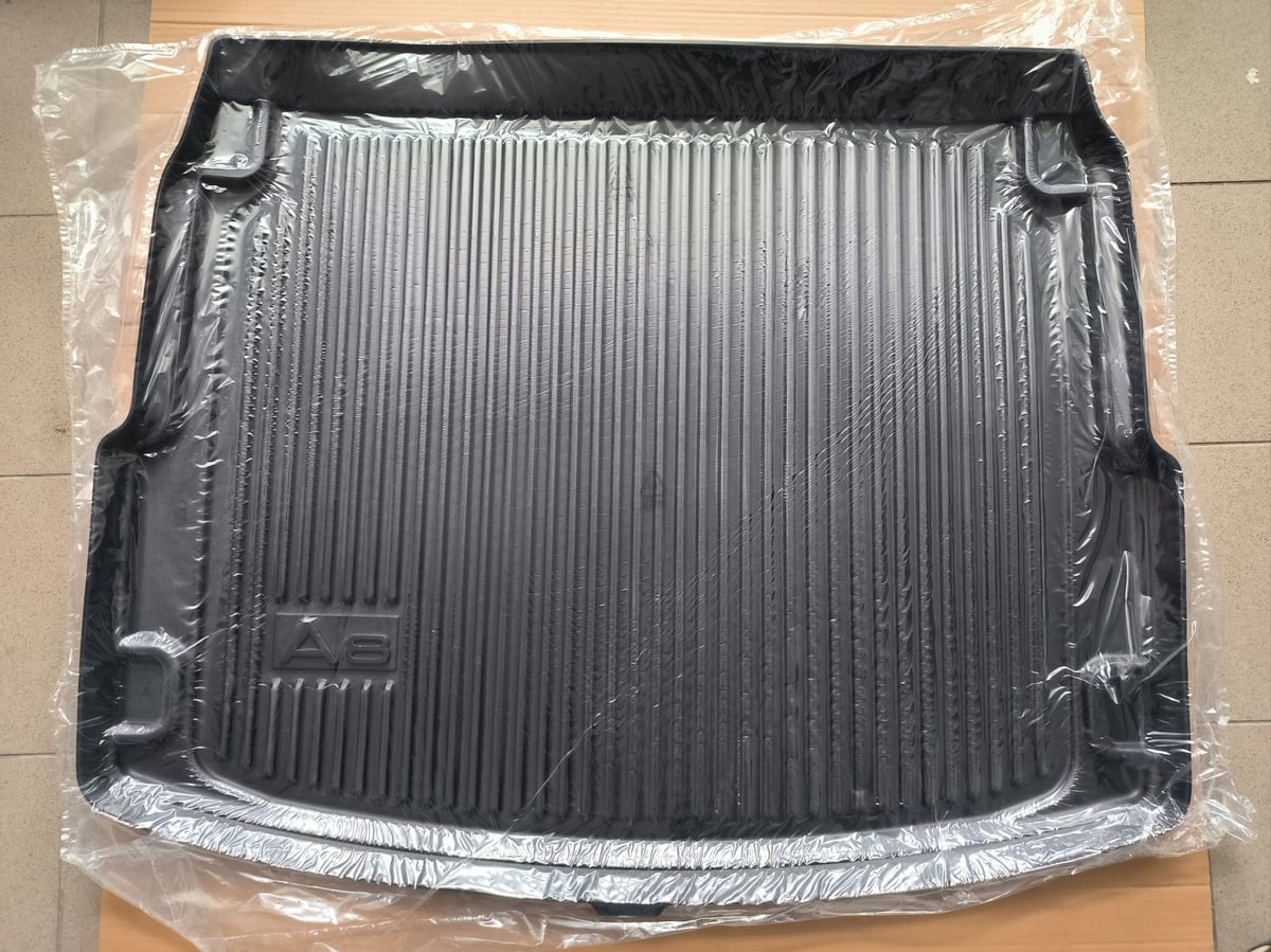 AUDI A8 4H Mata ochronna bagażnika ORYGINALNA NOWA 4H0061180