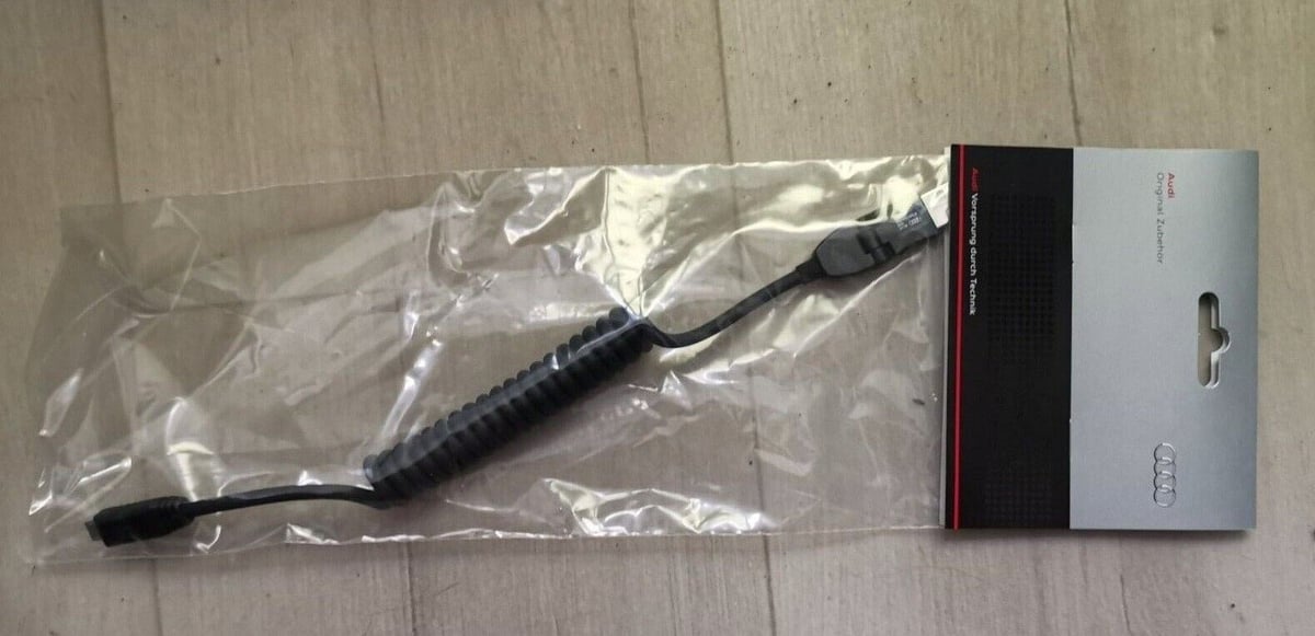 Kabel USB - Micro USB Audi 8S0051435A