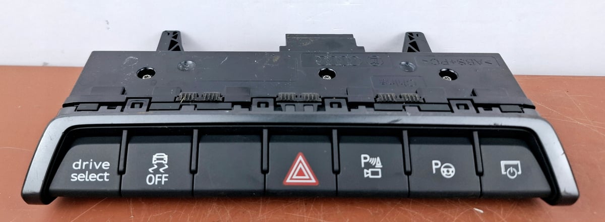 Panel sterowania MMI Audi E-Tron GT 4J3925301J