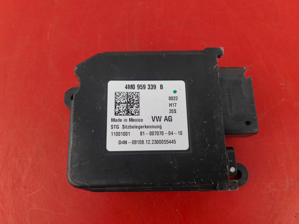 Volkswagen Tiguan Moduł Zajętości fotela 4M0959339B