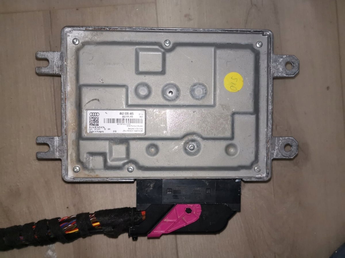 WZMACNIACZ AUDI A8 4N2035465