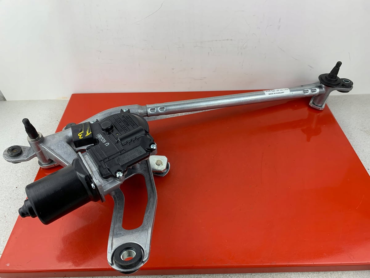 Audi A4 B9 Mechanizm wycieraczek 8W7955023C