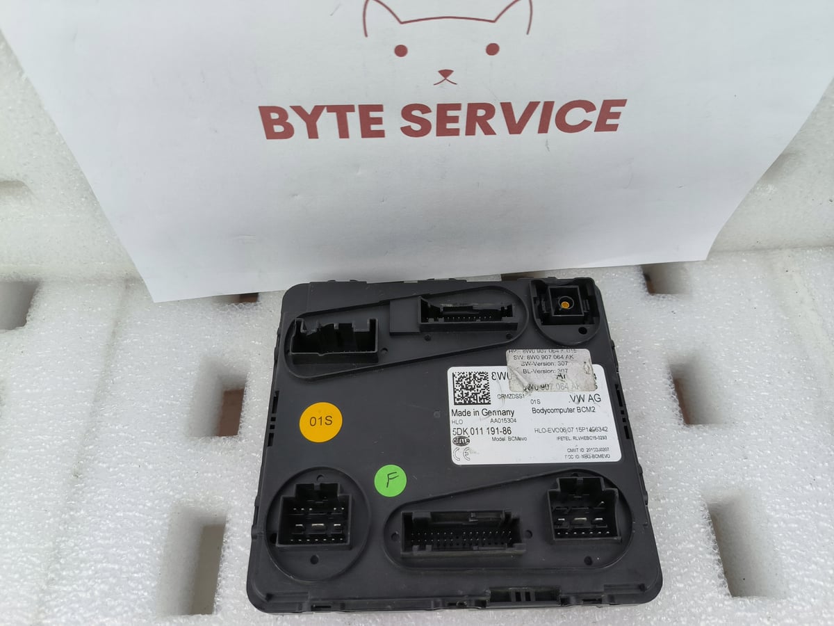 VW AG STEROWNIK MODUŁ KOMFORTU BCM 8W0907064K