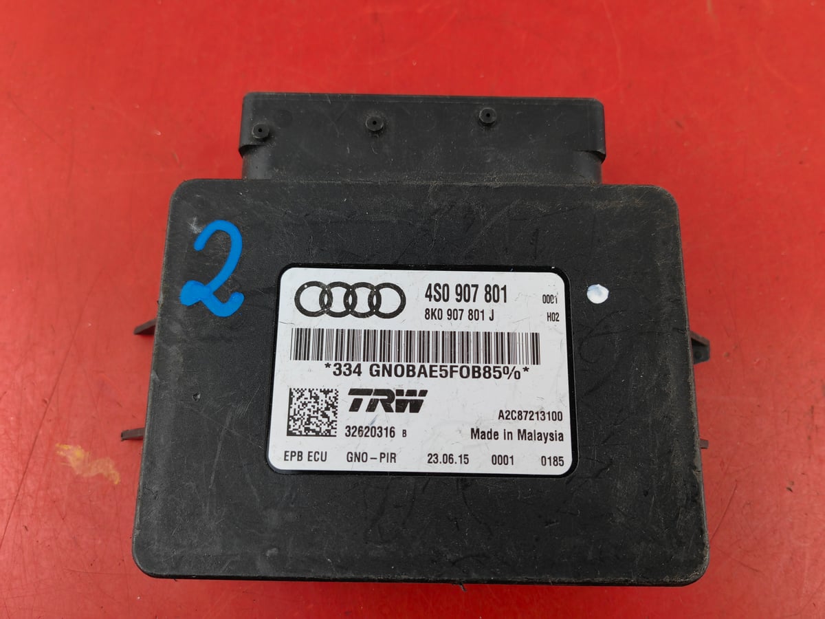 Audi R8 Moduł/ sterownik hamulca ręcznego 4S0907801 (2)