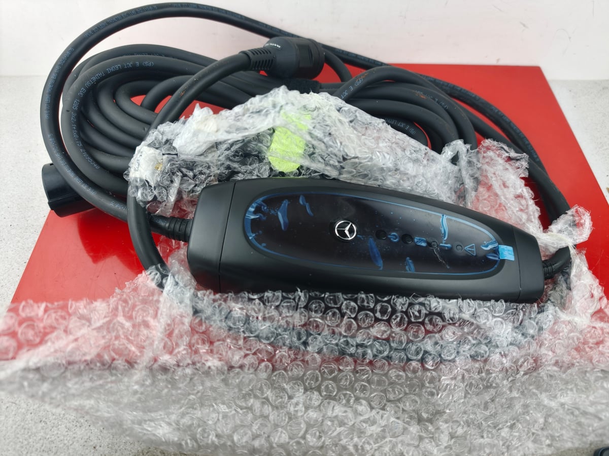 Mercedes-Benz OE ELEKTRYK  Kabel Przewód ładowania USA A0005838201 T3