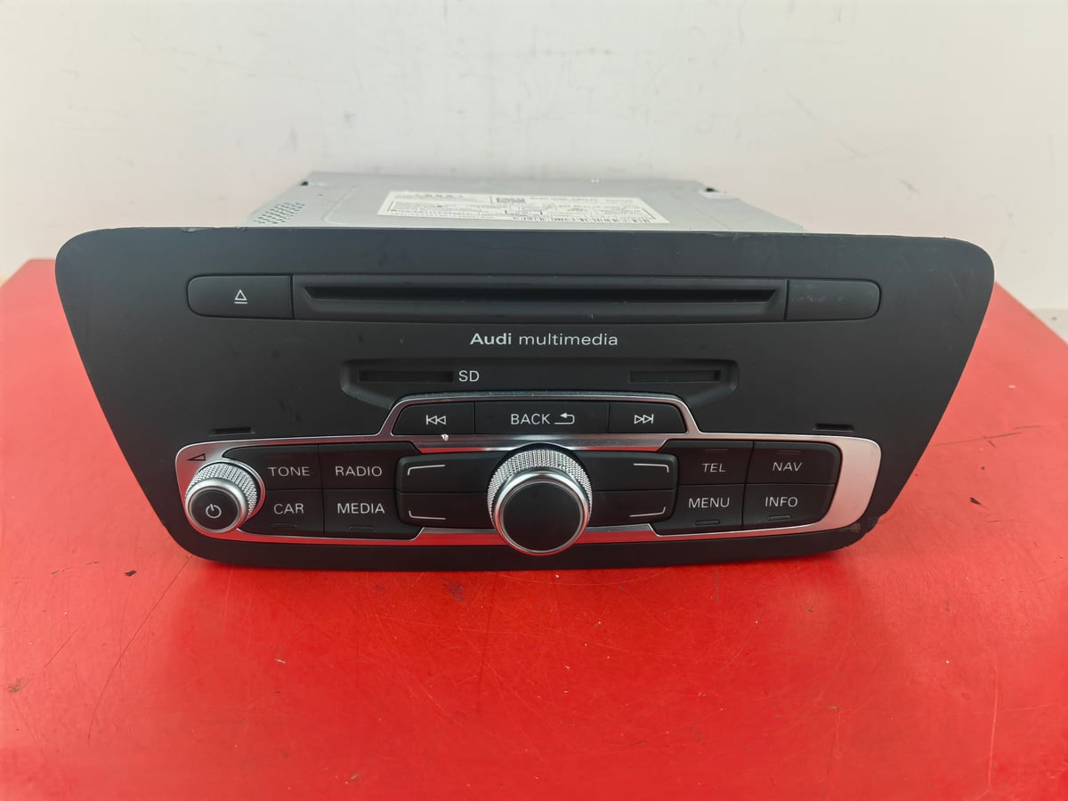 Audi Q3 Radio MMI Czytnik nawigacja 8U0035180C
