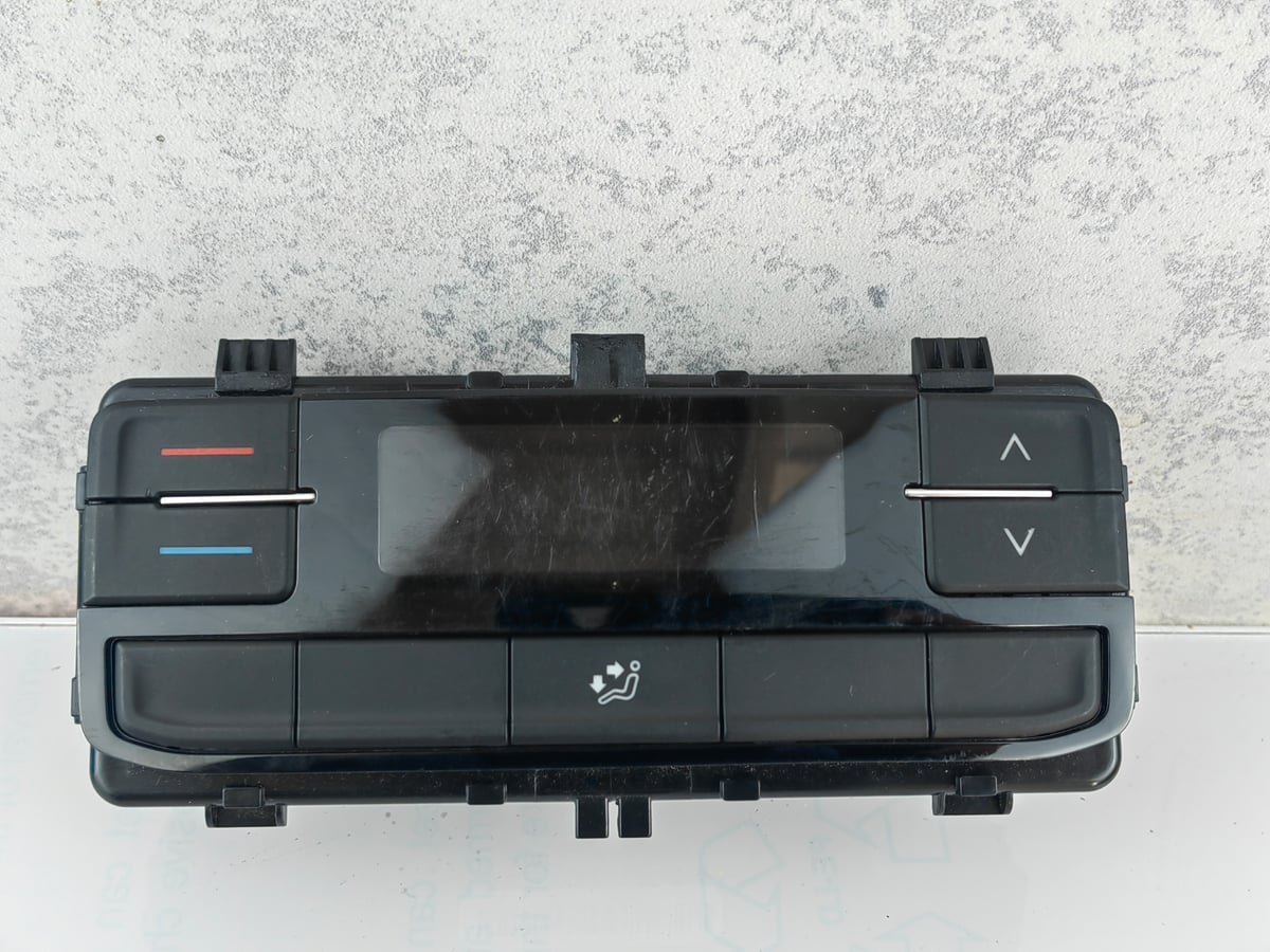 Volkswagen Multivan T6 Panel klimatyzacji 7LA907049A (10)