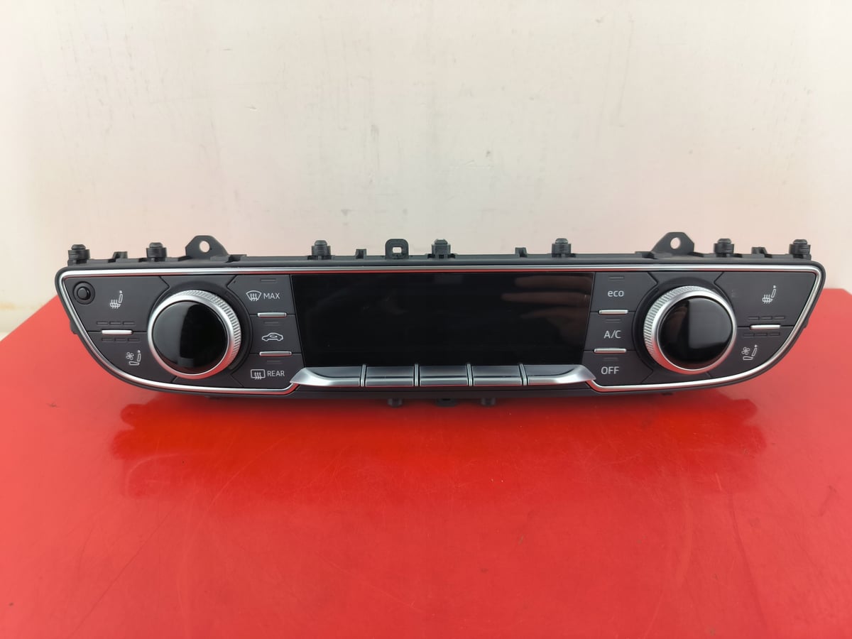 Audi OE panel klimatyzacii 4M0820043AE