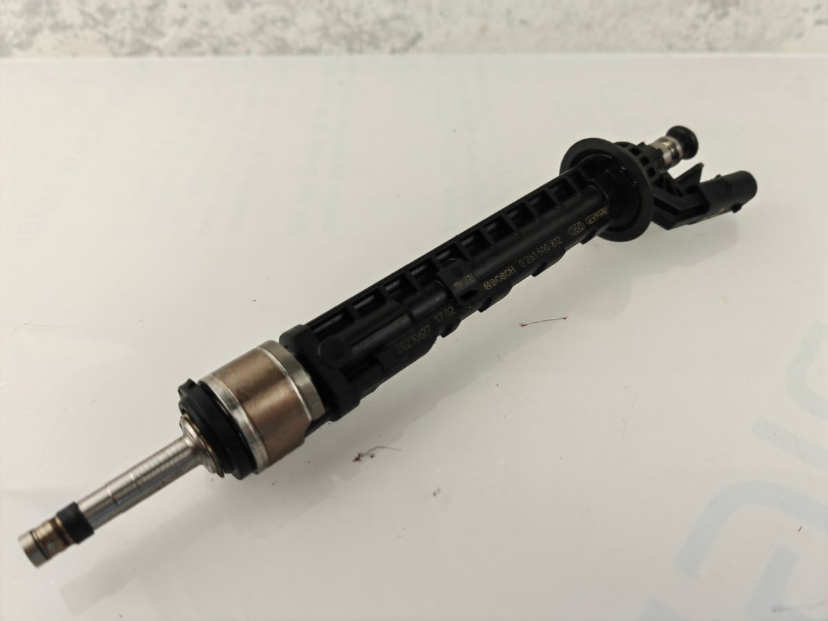 Mercedes-Benz OE Wtrysk / Wtryskiwacz paliwa A2820702800 0261500812 (1)