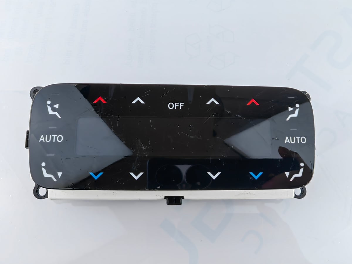 Mercedes-Benz W206 Panel sterowania klimatyzacji A2069003916 (8)