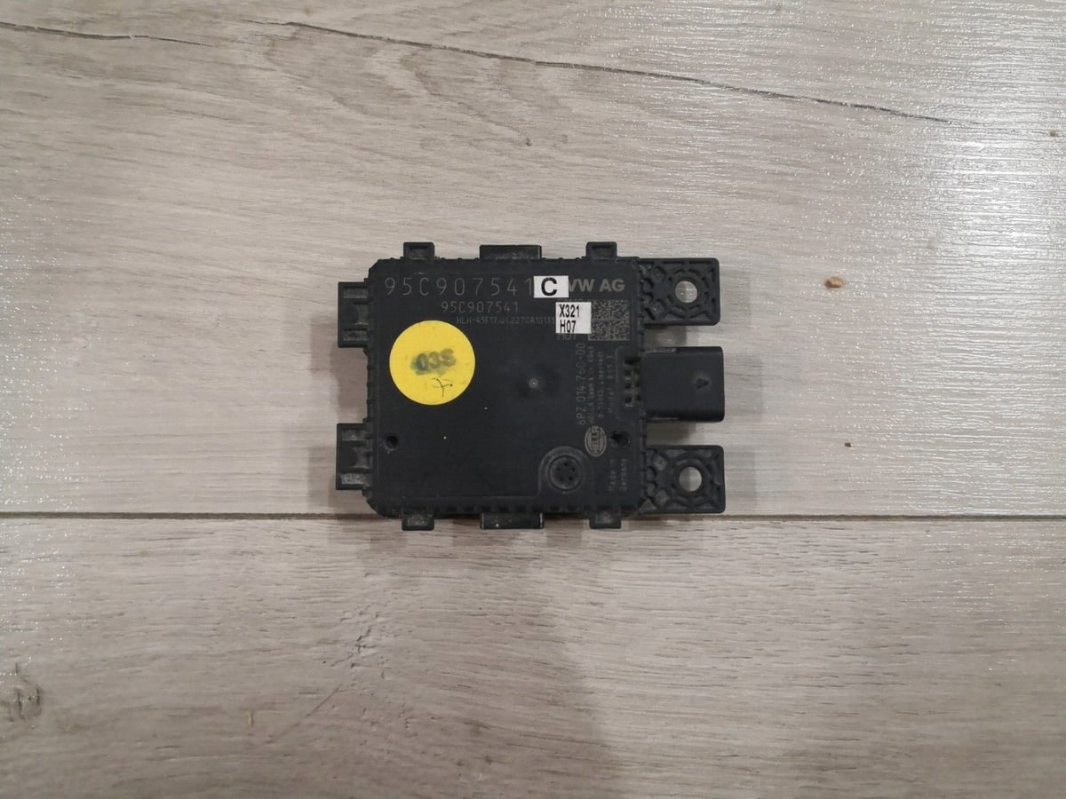 Radar distronik Volkswagen 95C907541C