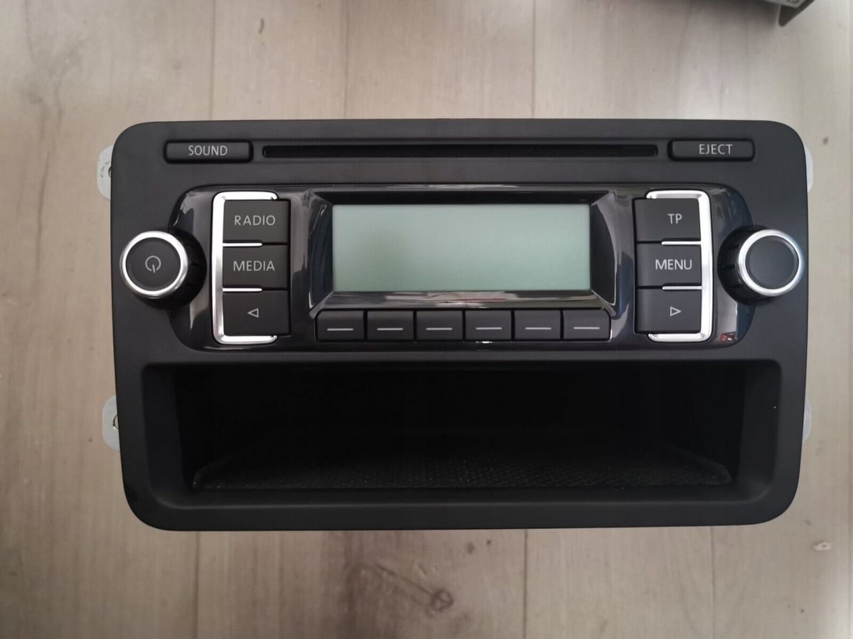 Radio RCD210 Volkswagen Golf 1K1057156X
