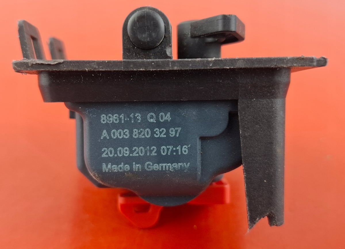Mercedes-Benz W176 Zamek / Silniczek klapki wlewu paliwa A0038203297