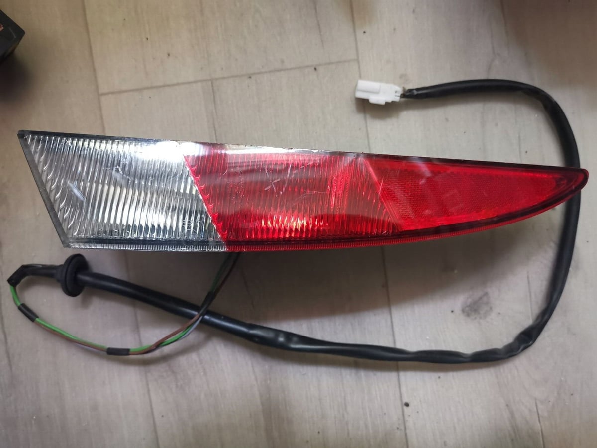 Lampa tył Mercedes-Benz SLR R199 A1998201756