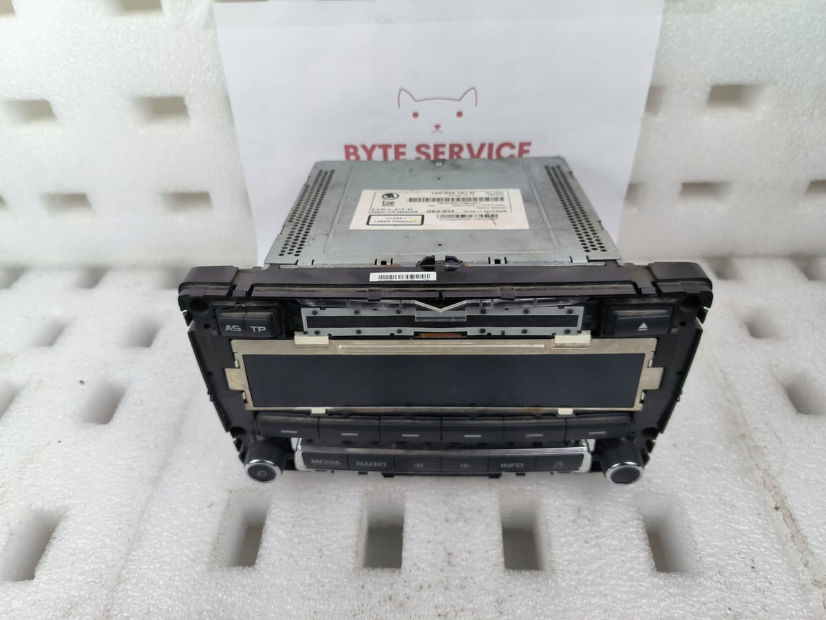 SKODA OCTAVIA MK2 PANEL RADIO 1Z0035161N