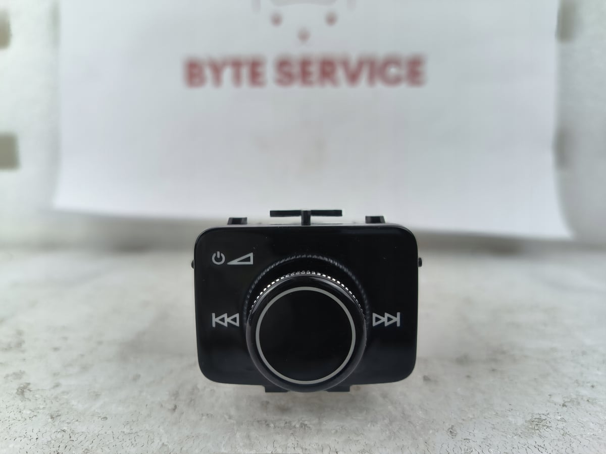 AUDI A6 C8 PANEL / POTENCJOMETR RADIA 8B3919600