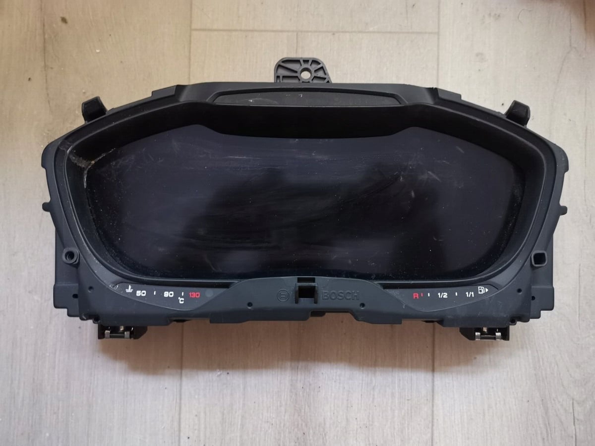 Licznik Audi TT 8S0920790F
