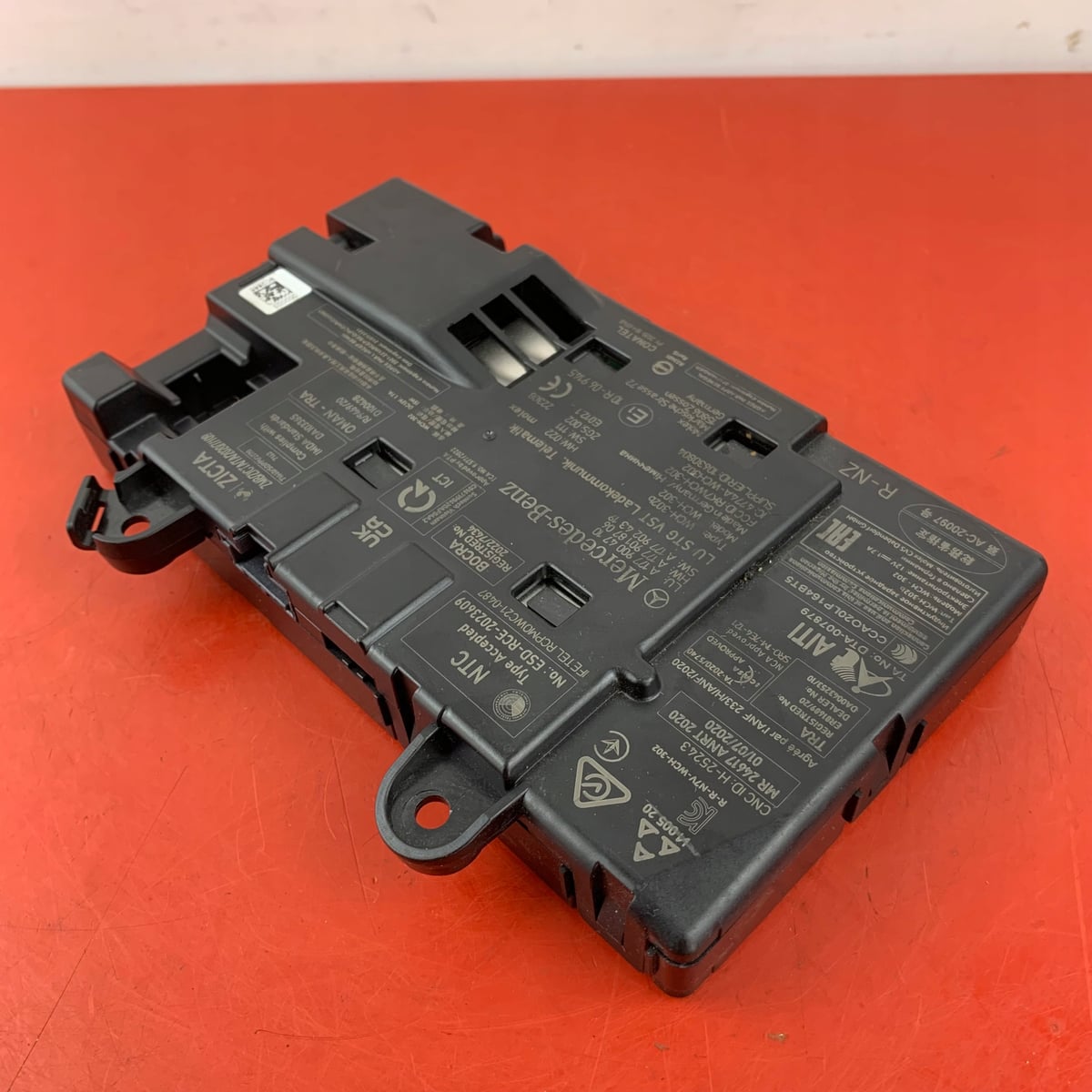Mercedes-Benz W177 Moduł / Ładowarka indukcyjna A1779004710