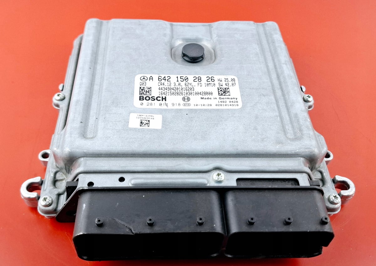 Mercedes-Benz E W211 Sterownik silnika 3.0 CDI ECU A6421502826 0281014918