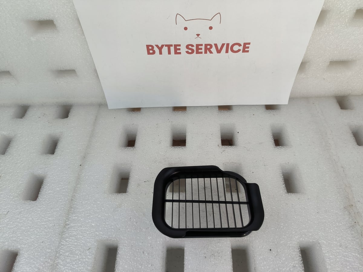 BMW 7' G12 M760iX Limousine USA Kanał powietrza dolotowy 13 71 8617092
