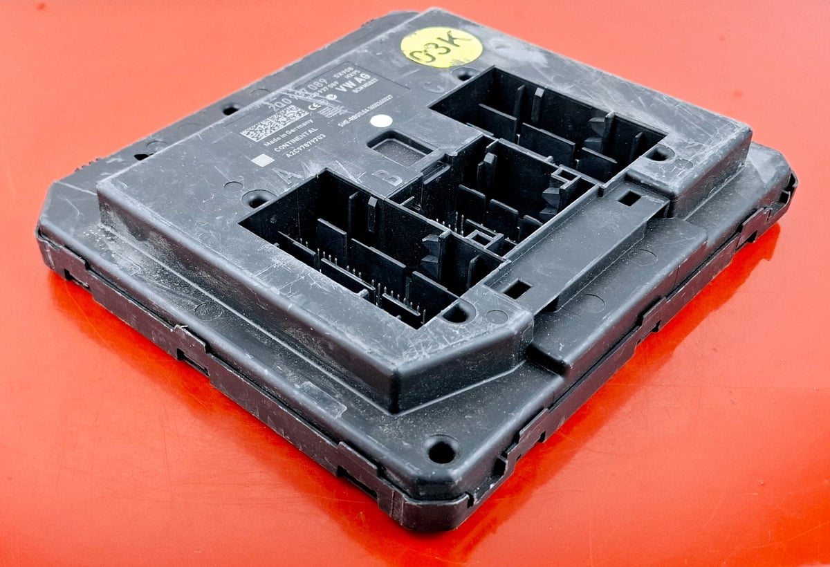 VW AG STEROWNIK MODUŁ KOMFORTU BCM 2Q0937089