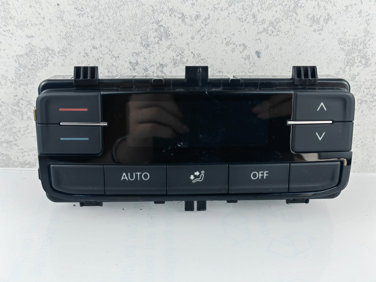 Volkswagen Multivan T6 Panel klimatyzacji 7LA907049F (17)
