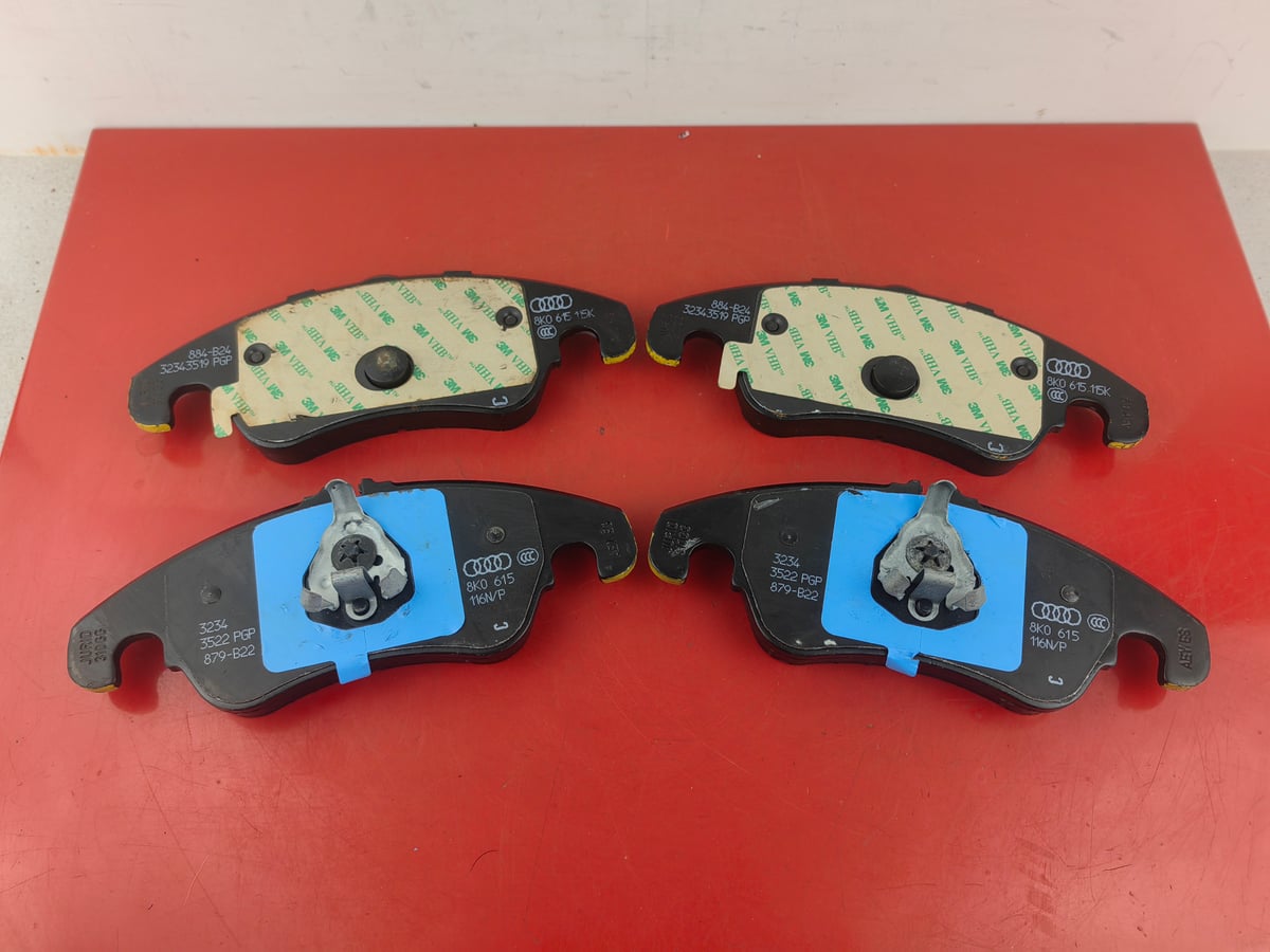 Audi A4 B8 Oryginalne klocki hamulcowe 8K0615116N/P 8K0615115K