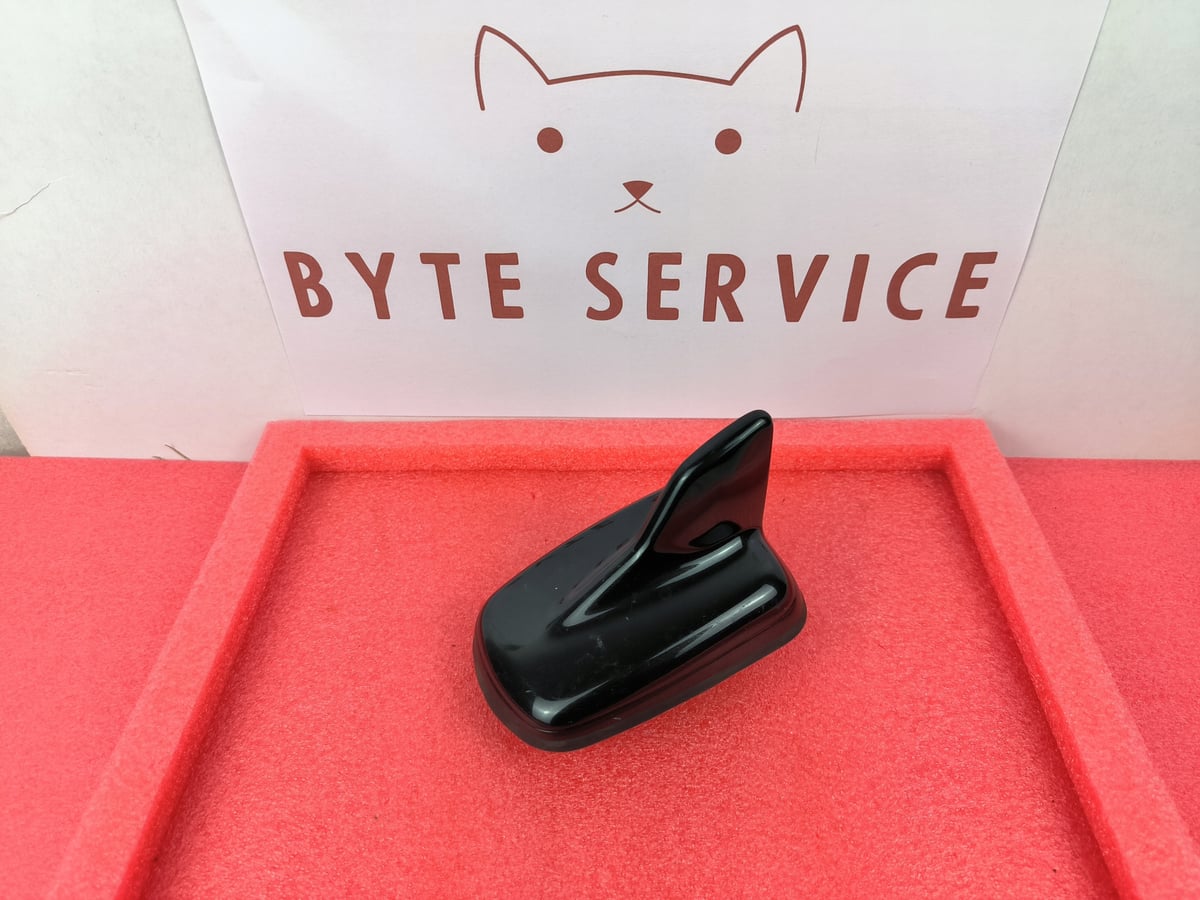 Audi OE Antena dachowa GPS 4N0035503AB Kolor X7J