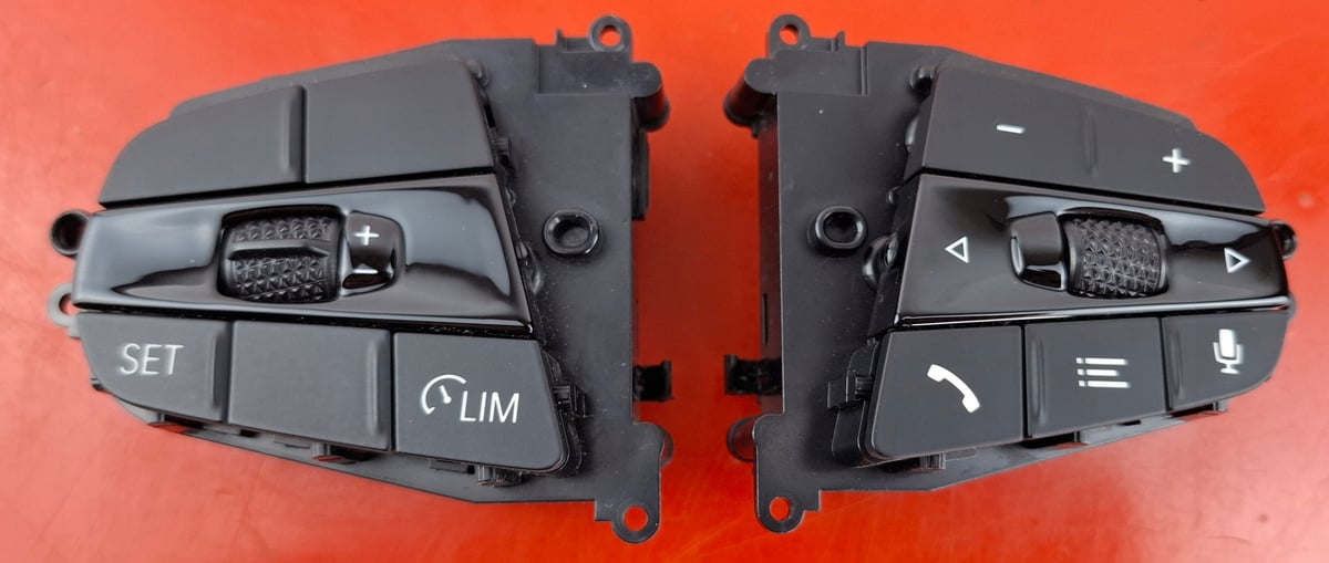 BMW 3 4 5 Przyciski wielofunkcyjne kierownicy E31074700