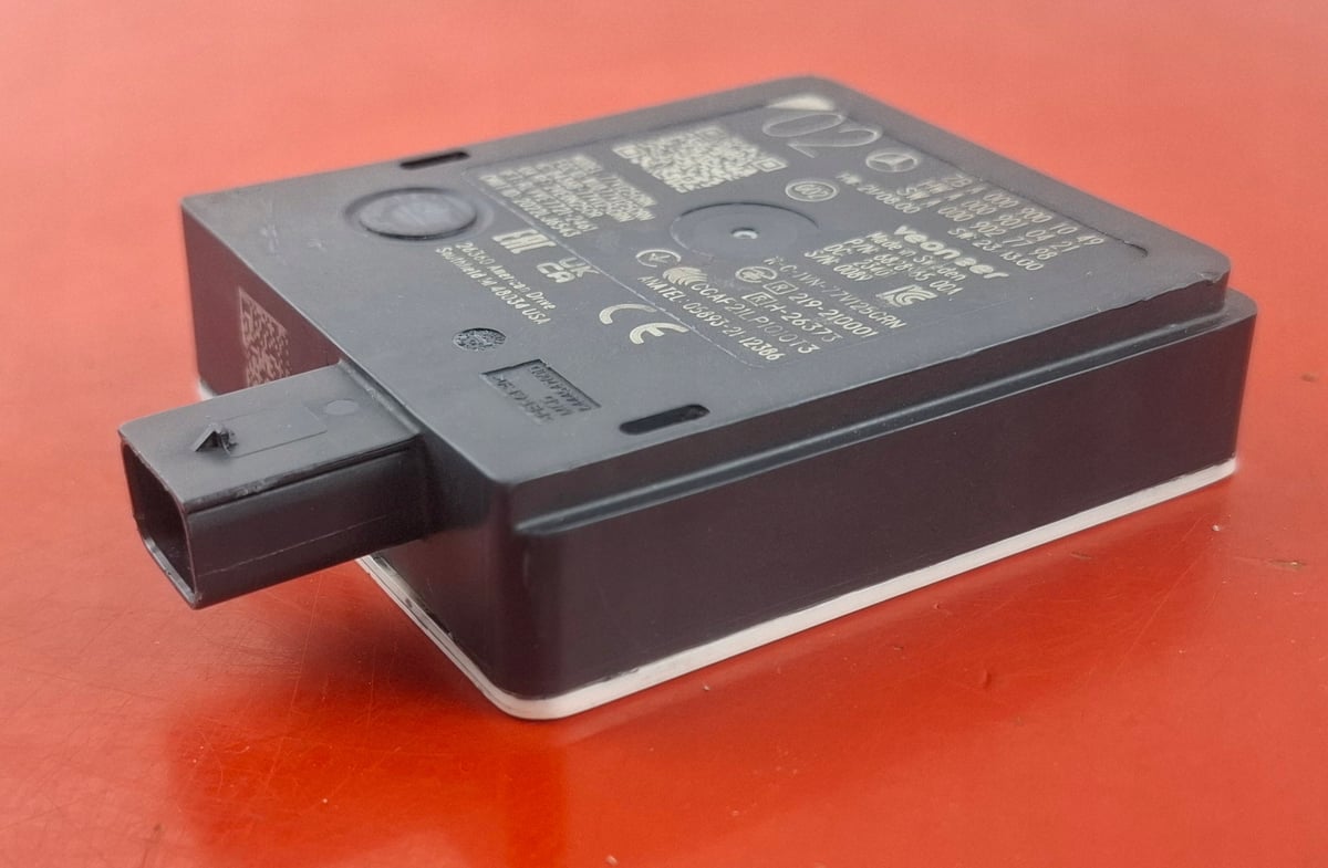 Mercedes-Benz OE Radar / Czujnik zmiany pasa Przód A0009001049