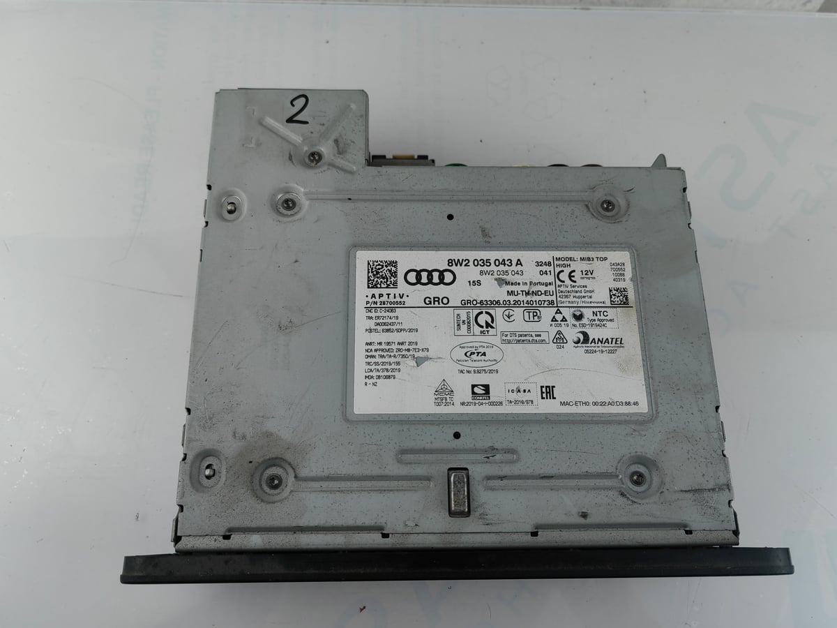 Audi A4 Czytnik multimedia MIB3 8W2035043A (2)