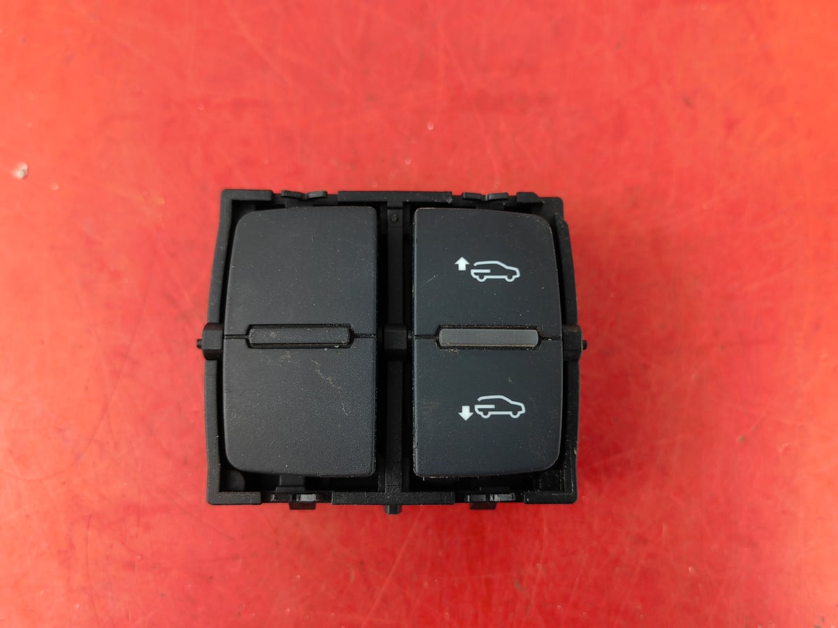 Audi Q5 Przełącznik obniżania bagażnika 4M0959511E