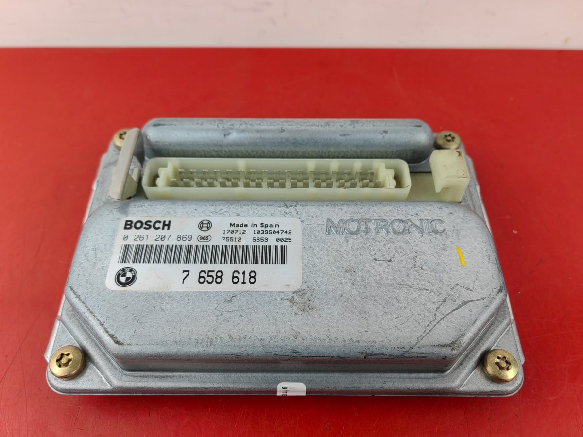BMW X1 F48 Moduł / Sterownik silnika ECU 7658618 0261207869 ID:1