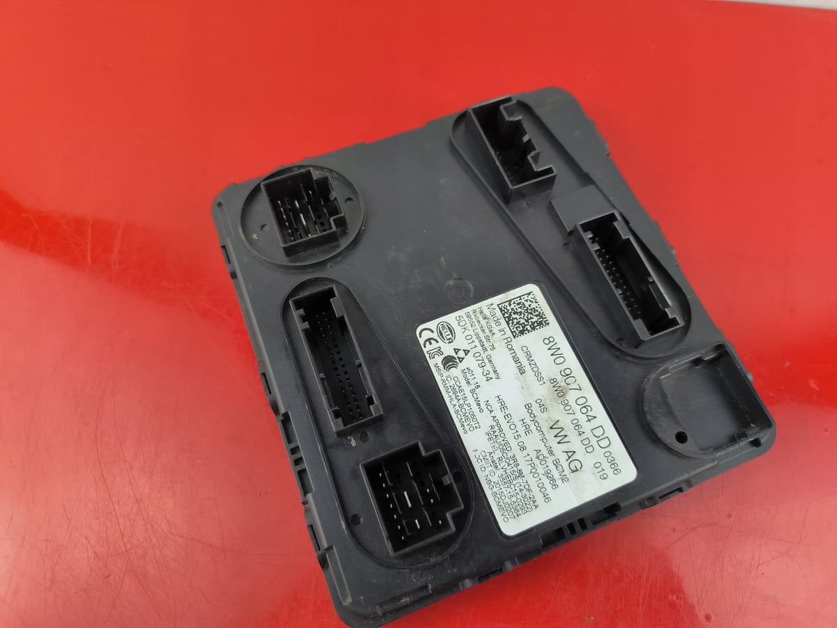 VW AG STEROWNIK MODUŁ KOMFORTU BCM 8W0907064DD