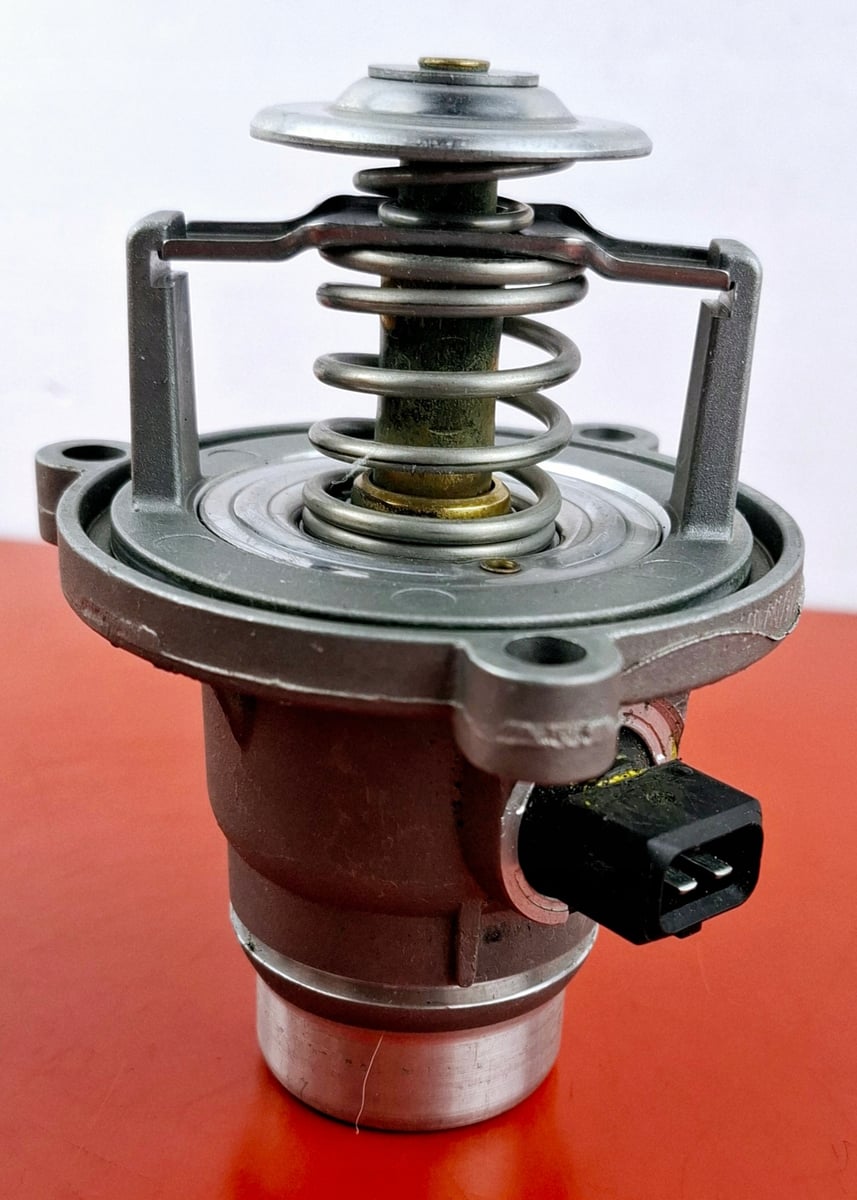 BMW OE Termostat 7586885