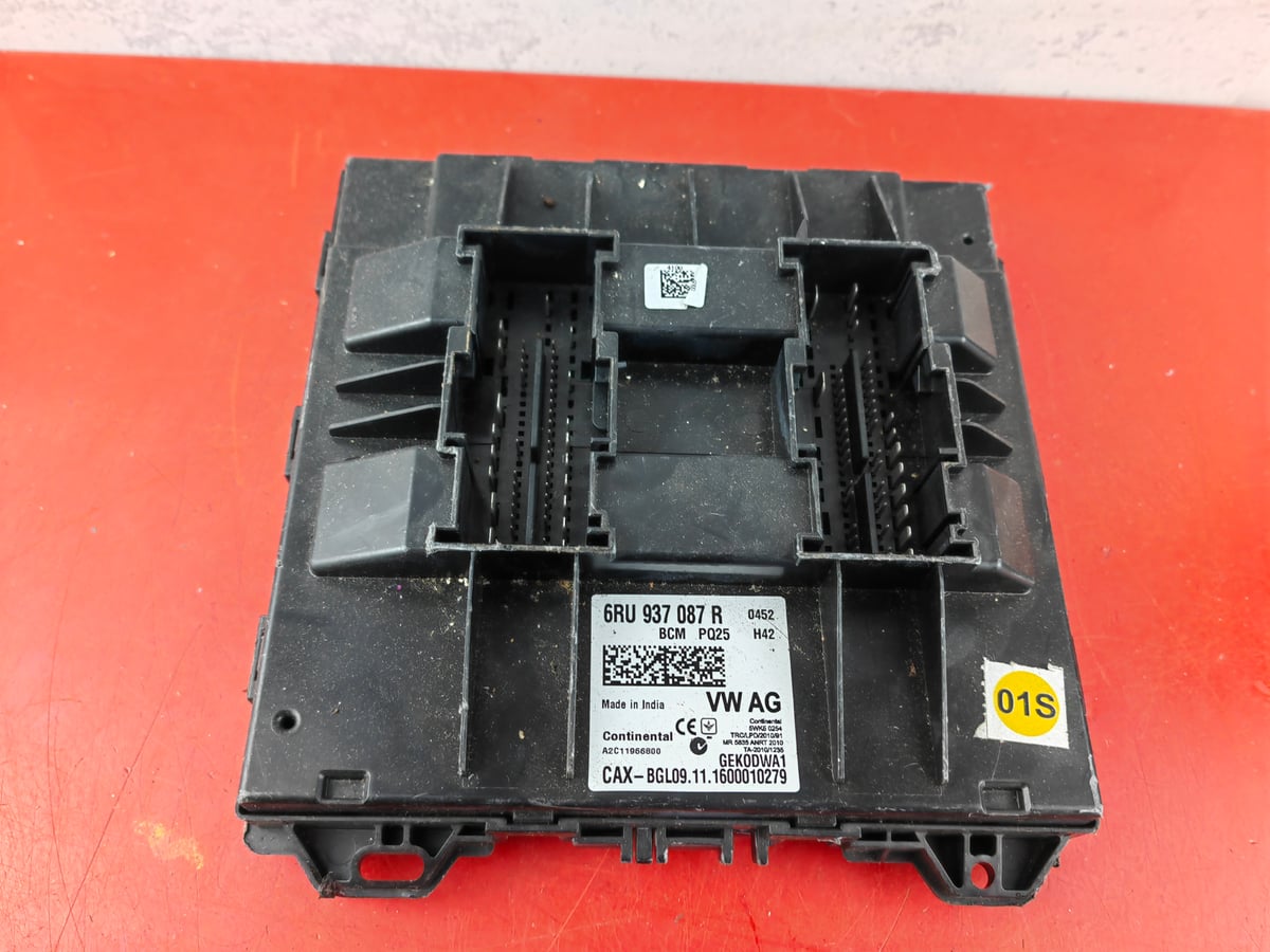Volkswagen AG moduł sterujący BCM 6RU937087R