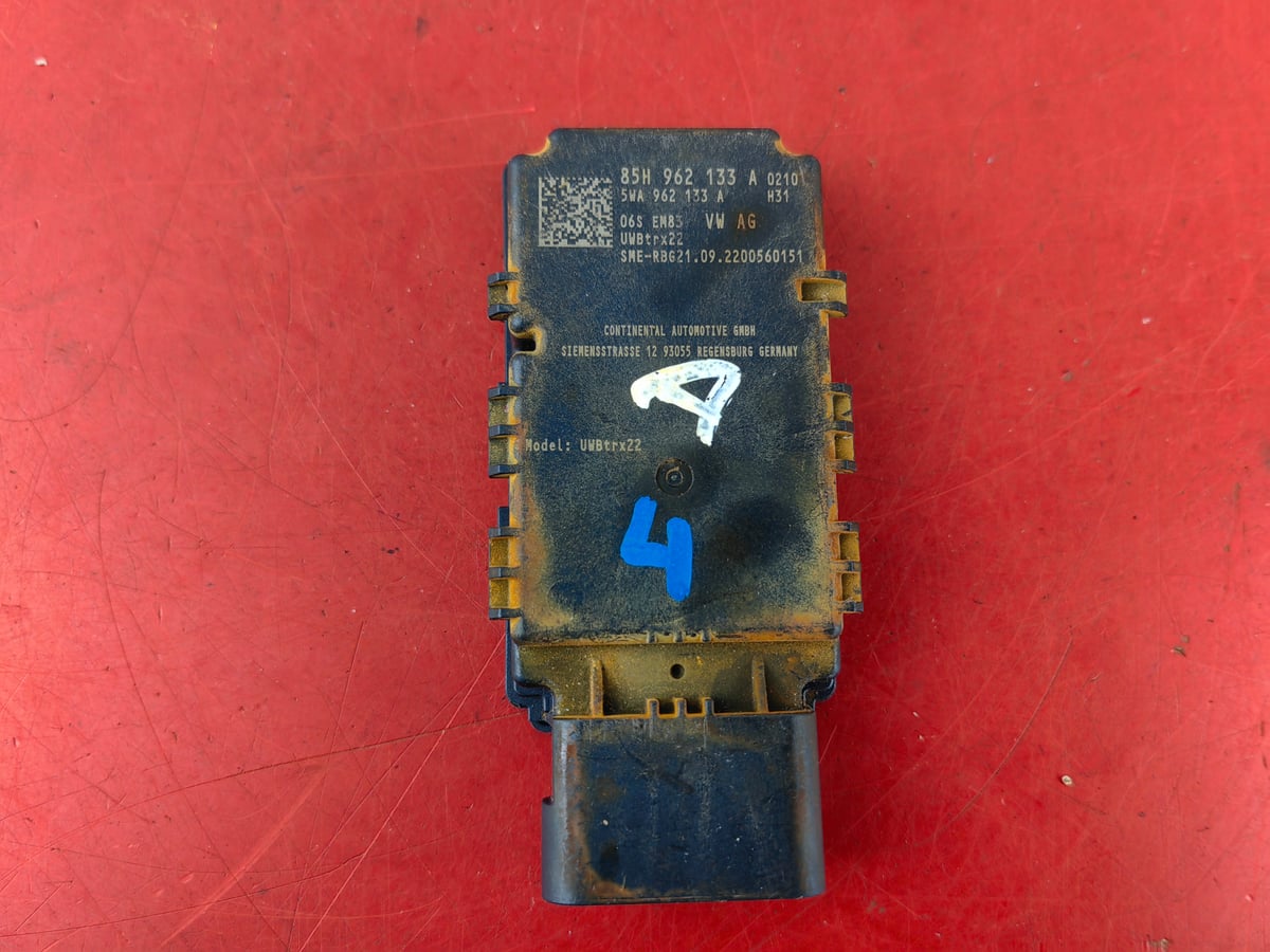 Volkswagen Golf 8 VIII Wzmacniacz antenowy 85H962133A (4)