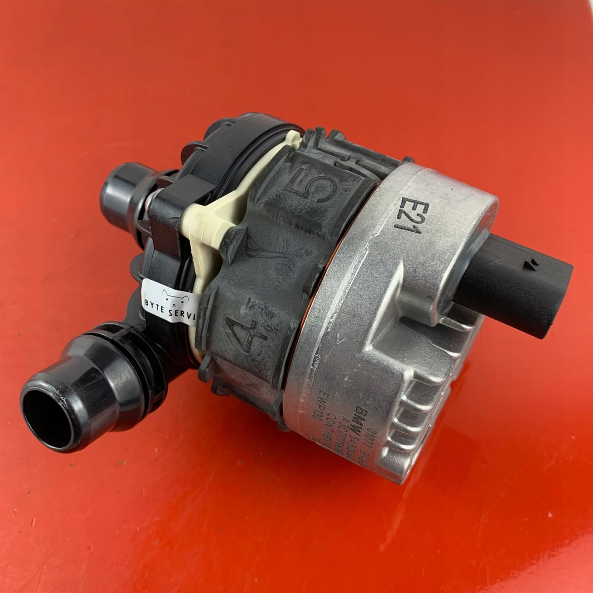 BMW G01 G11 G20 G30 Dodatkowa Pompa wody 5A30243 5A30243-01 Nowa