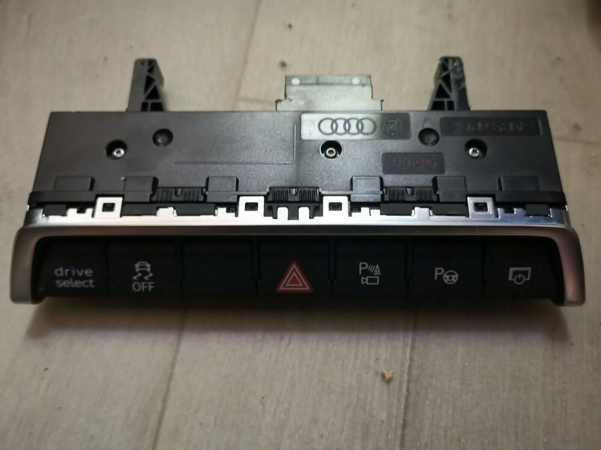 PANEL STEROWANIA AUDI 4J3925301B