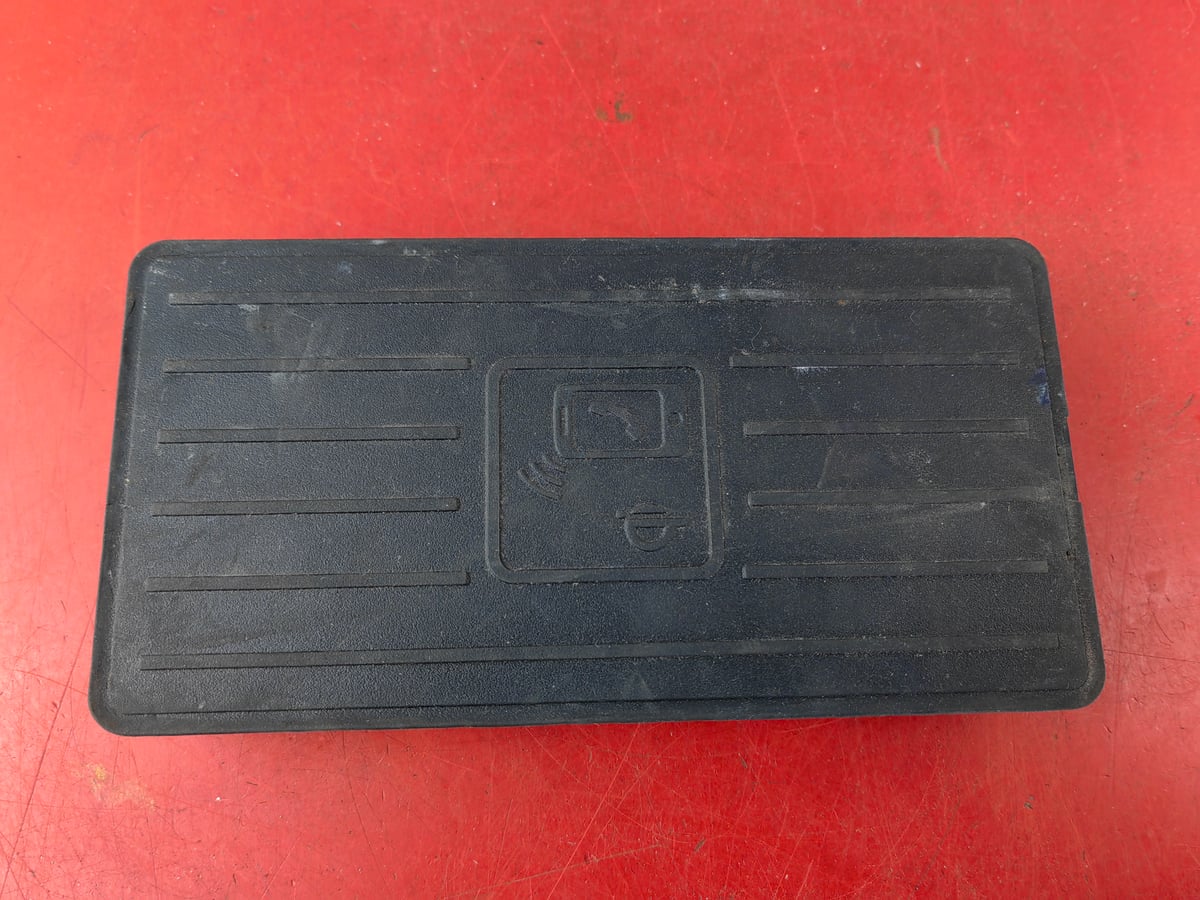 Audi A8 Ładowarka indukcyjna 4N0035497 (1)