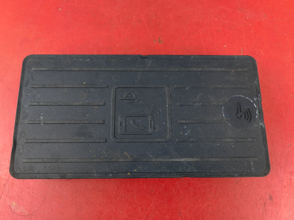 Audi A6 Ładowarka indukcyjna 4K0035502A (11)