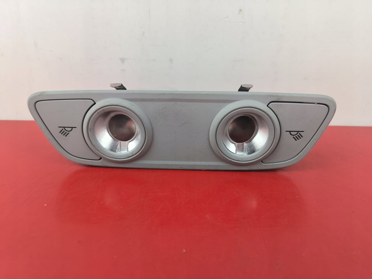LAMPKA OŚWIETLENIE PODSUFITKI AUDI A4 A5 8W0947111