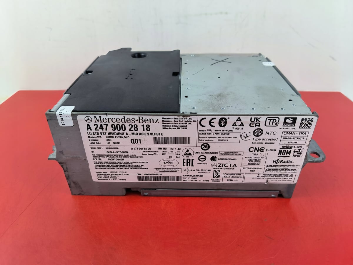 Mercedes-Benz W247 Multimedia NTG6 MID ASIEN VERSTK A2479002818 Uszkodzony