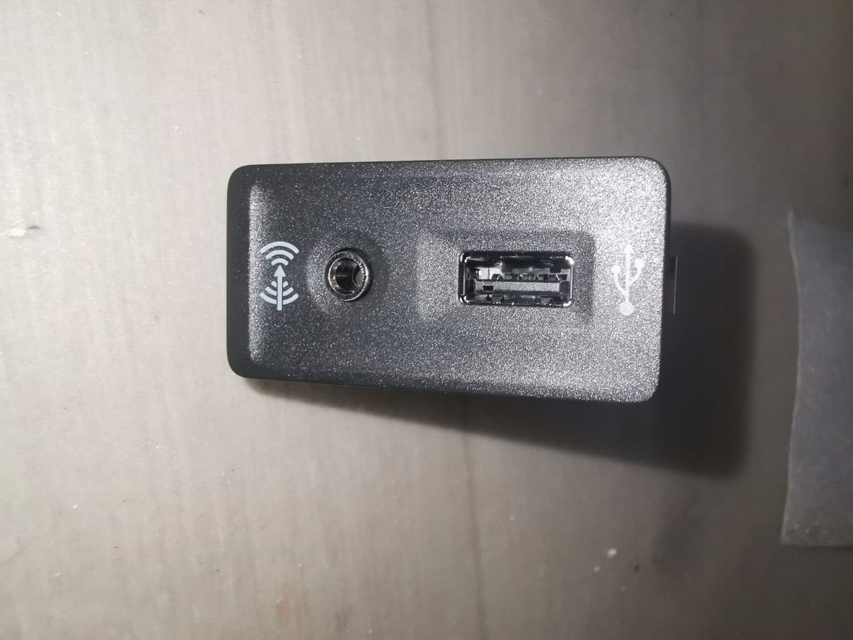 USB gniazdo Apple Volkswagen 3G0057342C