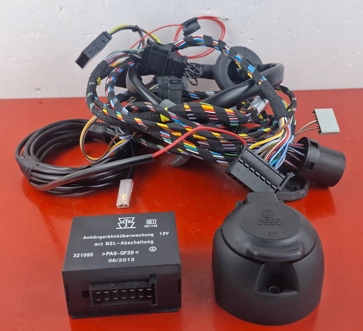 Zestaw Holowniczy Audi A3 8L0055204D