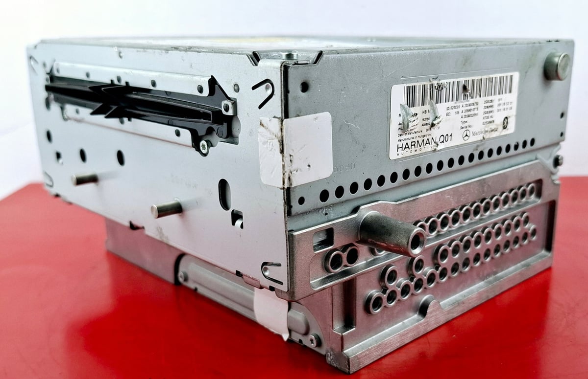 Mercedes-Benz W205 Stacja multimedialna NTG5 HARMAN A2059008730